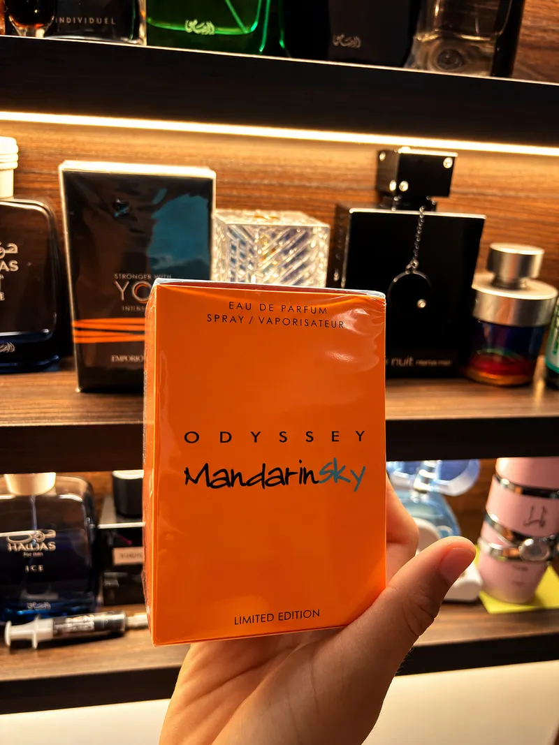 Odyssey Mandarin Sky de Armaf disponible en decant de 3, 5 y 10 ml en Ecuador